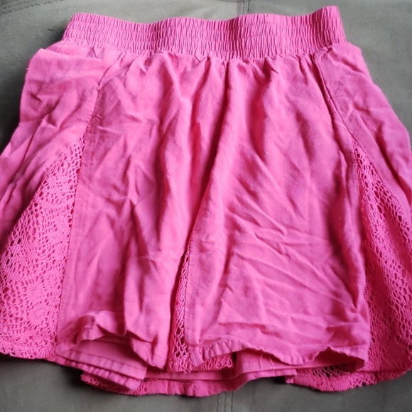 4 girl's skirts (size 6) - Picture 2 of 5